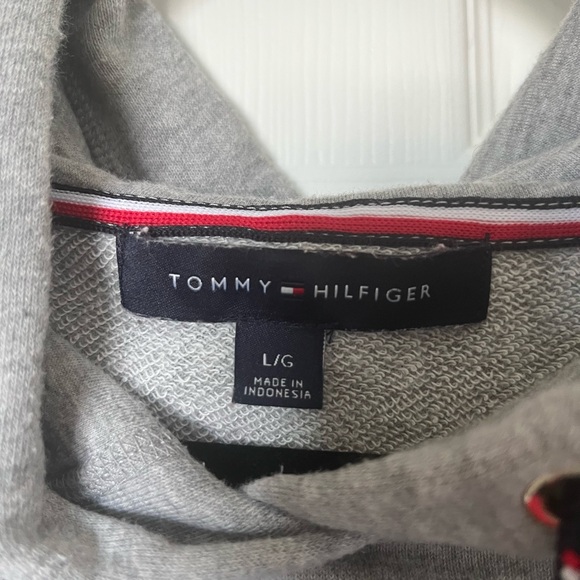 Tommy Hilfiger Gray Long Sleeve Dress with hoodie Red and Blue Accents Size L - Picture 3 of 4